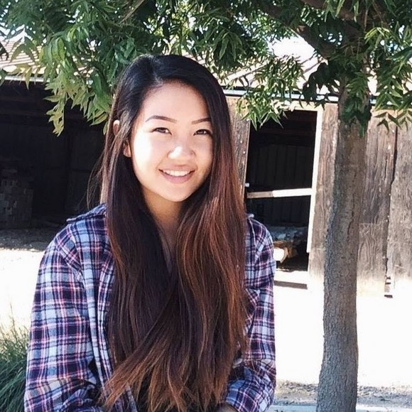 Meet your Posher, Michelle - Picture 1 of 1